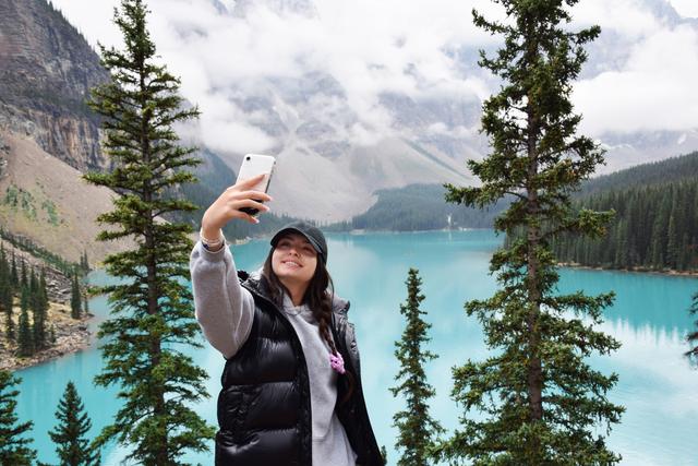 woman taking selfie